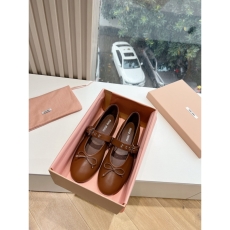 Miu Miu flat shoes